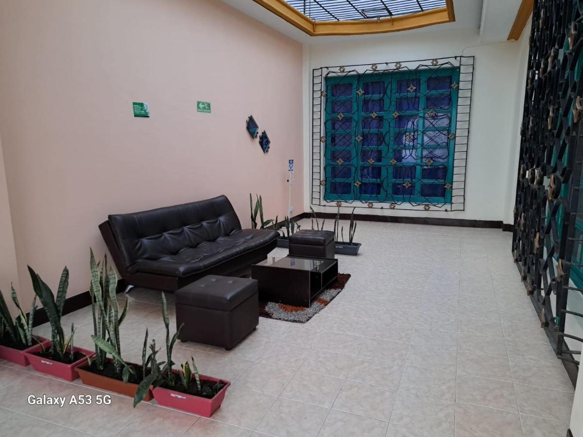 Jerusalen Hotel Medellin Bagian luar foto
